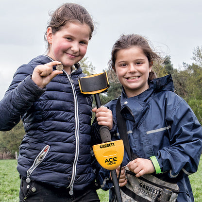 Garrett ACE 200i Metal Detector